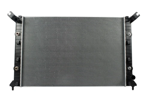 13301 Radiador AUT Chevrolet Silverado 3500 HD, GMC Sierra 2500 HD/3500 HD 2011-2021