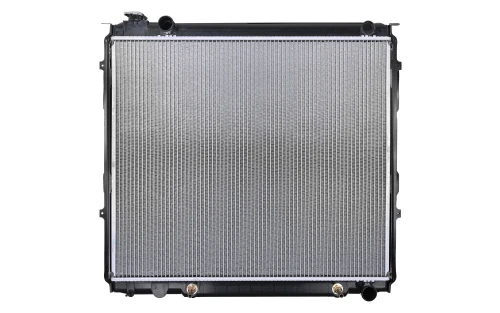 2376 Radiador AUT Toyota Tundra 2004-2006